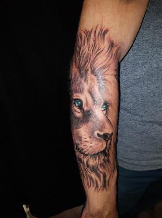 tattoo leeuw