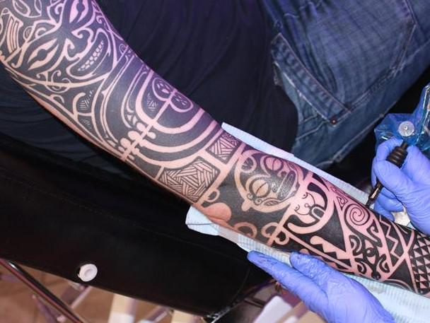 tattoo maori arm