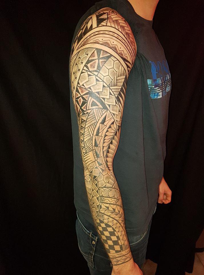 Bespreken waarom niet Belegering Sleeve tattoo bij Tattoo Bob in Rotterdam