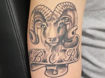 tattoo sterrenbeeld ram