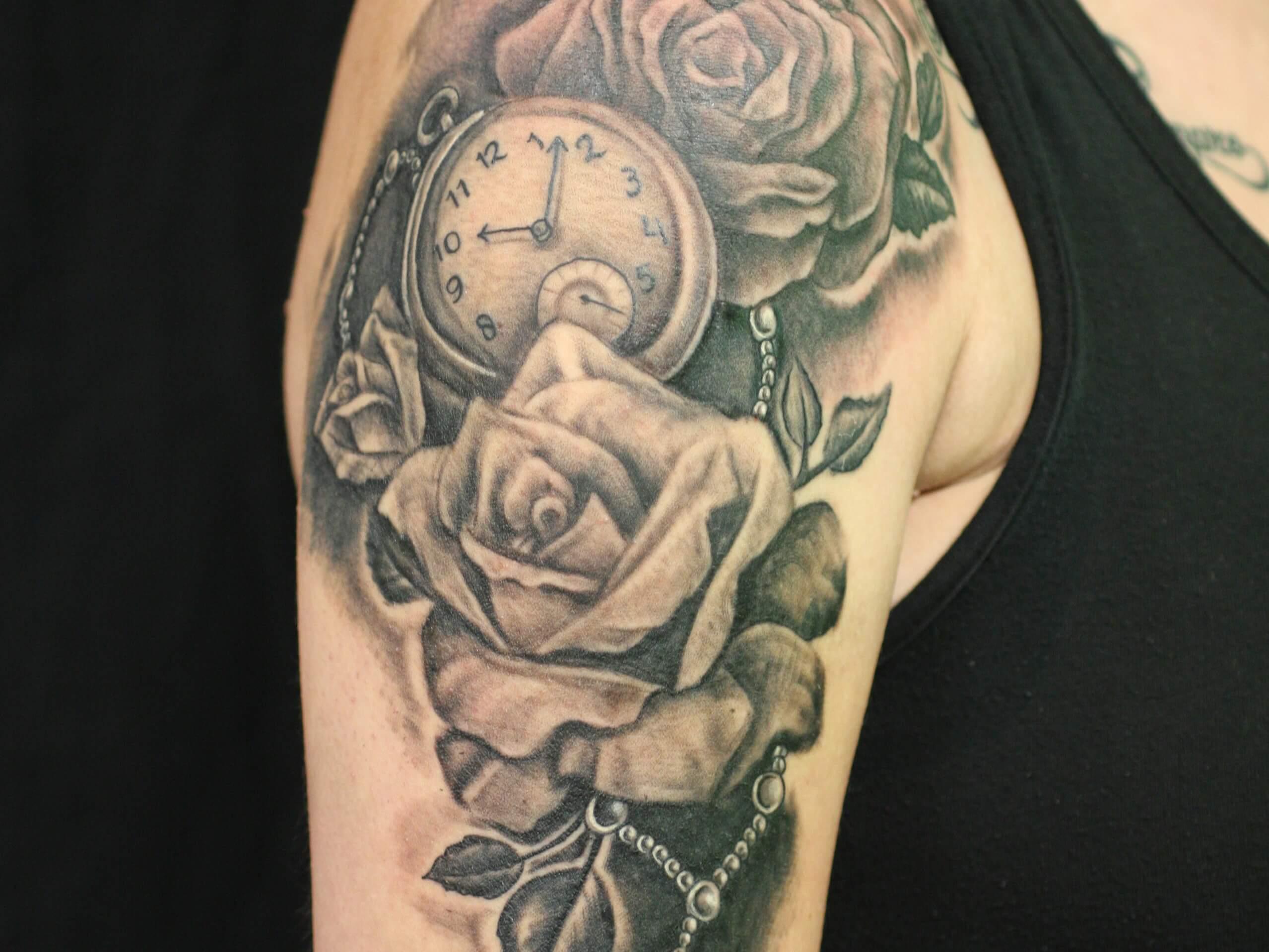 bovenarm tattoo binnenkant tatoeage