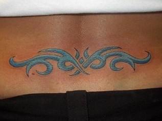 tattoo oldskool onderrug kleur